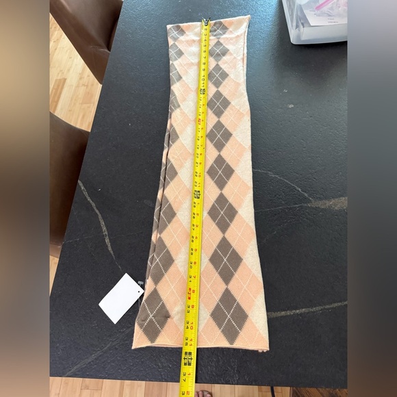 100% Cashmere Argyle Knit Scarf – Pink & Brown – NWT – Dukes of Scotland - Picture 7 of 8